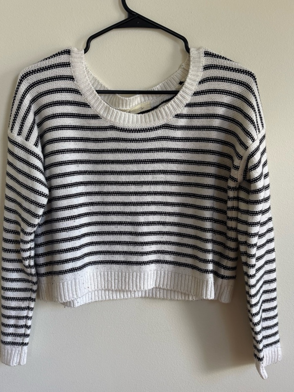 Striped Crewneck Cropped Sweater - White & Black